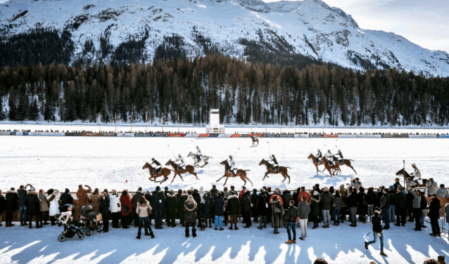 Zürich - St. Moritz: Transfer mit dem Helikopter