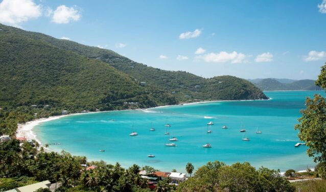 Saint-Thomas - Tortola: Transfer mit dem Hubschrauber